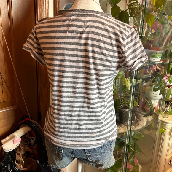 Y2K Hollister Womens Grey White Striped Pocket T-Shirt Short Sleeve XS - Picture 4 of 7
